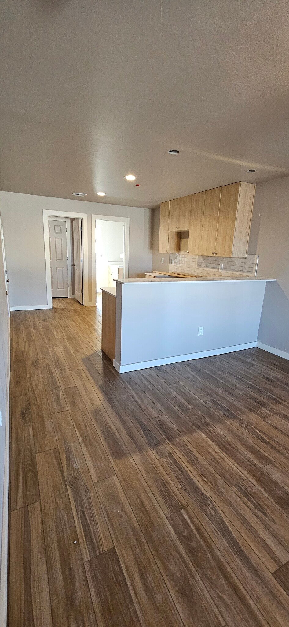 Building Photo - 2361 N Thompkins Ave