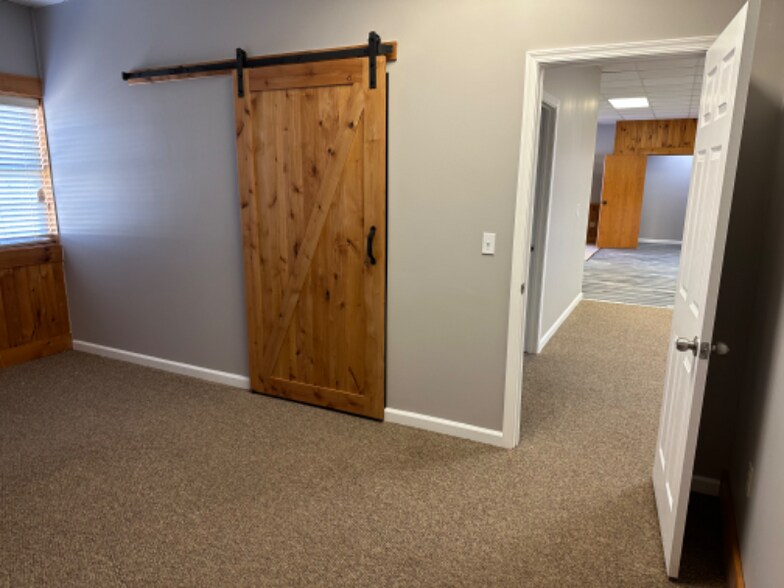 Building Photo - 150 Lighthouse Ln