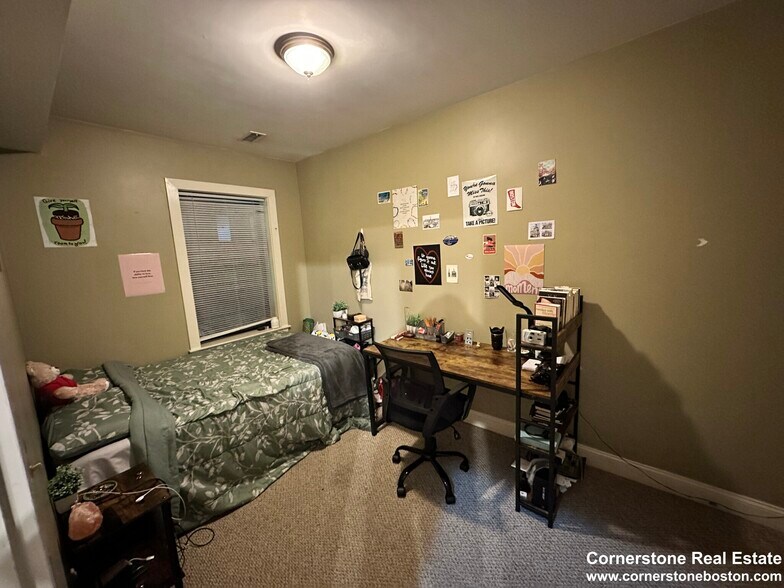 Building Photo - 31 Cunard St