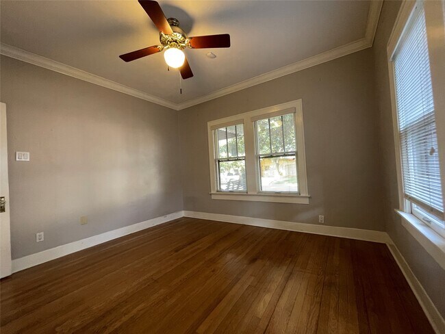 Building Photo - 4621 Michaux St