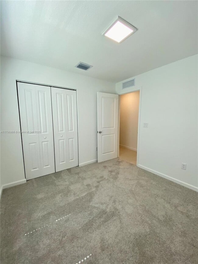 Building Photo - 5971 Pickering Dr