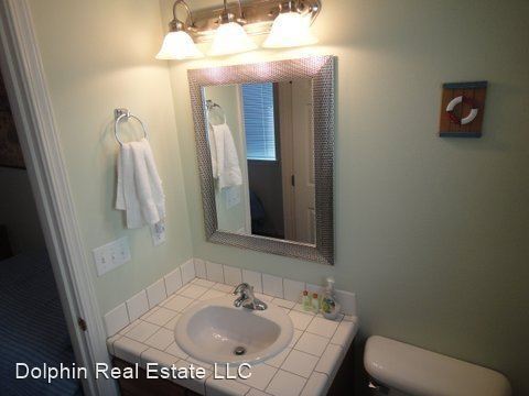 Building Photo - 3 br, 3 bath House - 616 NW 9th St.