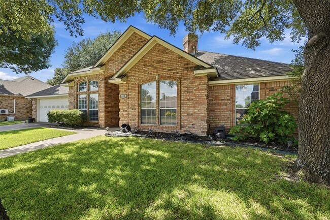 Building Photo - Home in Midlothian