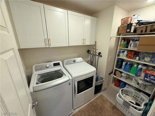 Building Photo - 10854 Gentle Crst Ave