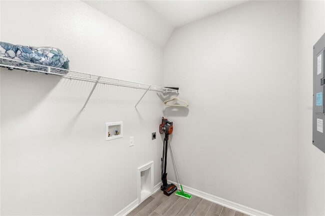 Building Photo - 12112 Plumpton Dr