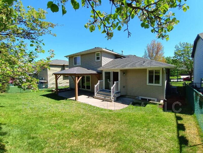 Building Photo - 6720 S Moran View St