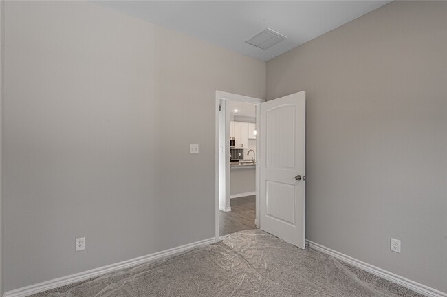 Building Photo - 51 Hickory Bend