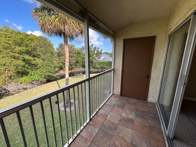 Building Photo - 3738 N University Dr