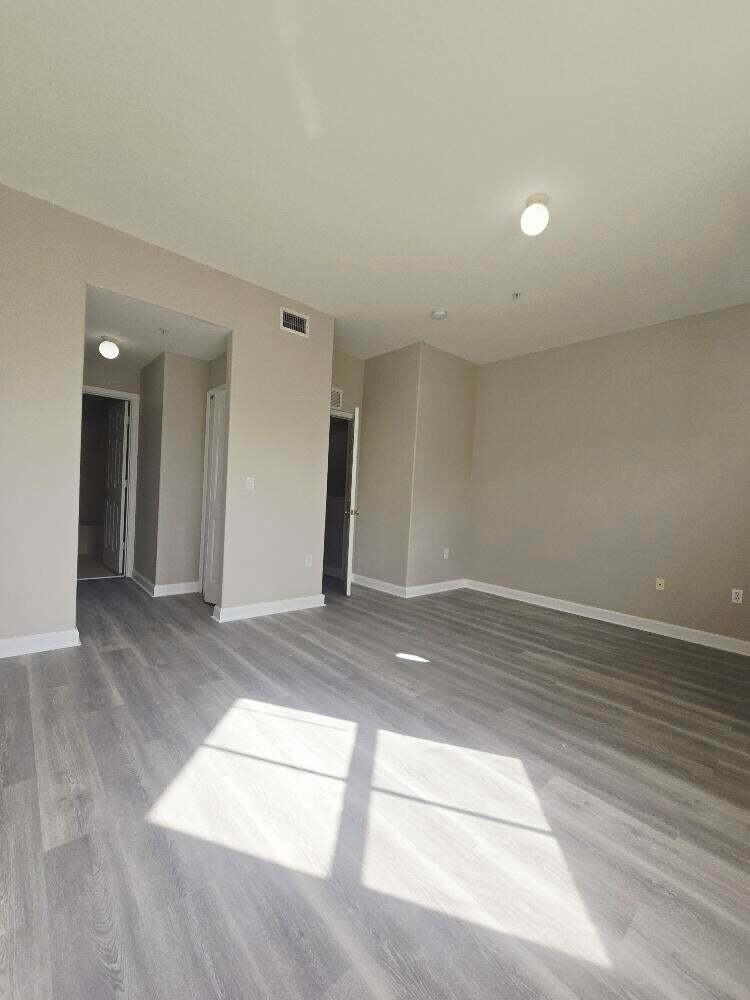 Building Photo - 3803 Shoma Dr