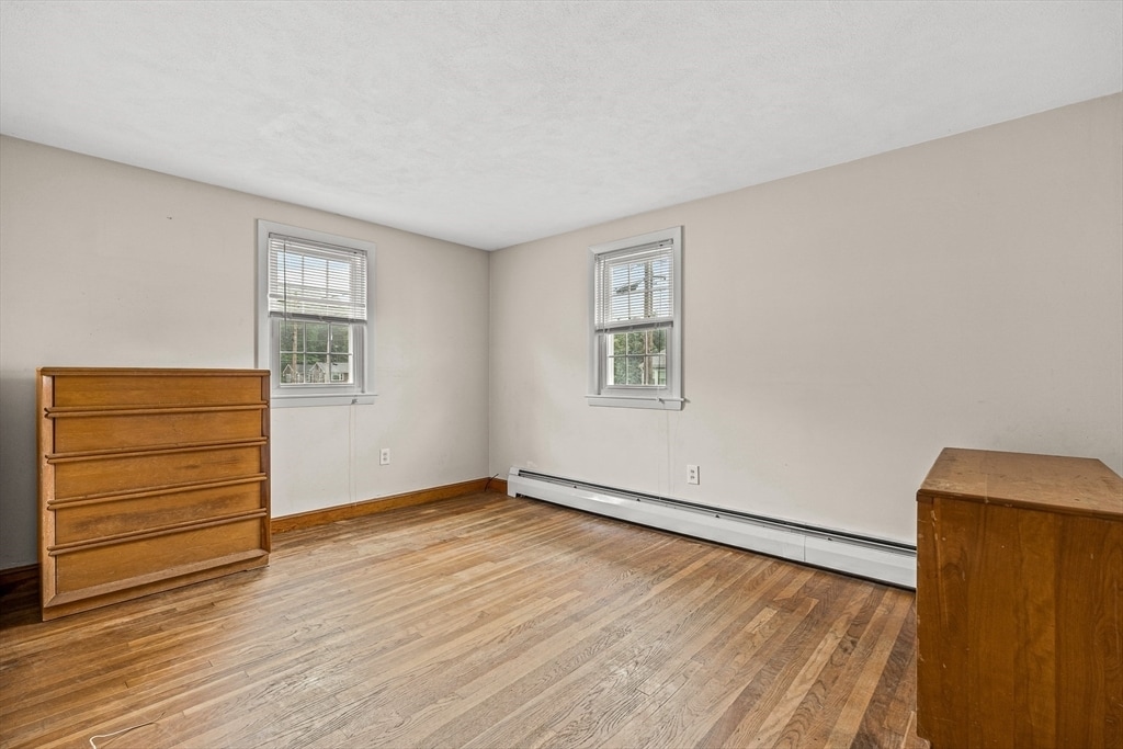 Building Photo - 11 Boline Pl