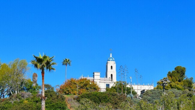 Building Photo - Modern 2 Bed 2.5Bath Townhome with Garage, Balconies & In-Unit Laundry in Linda Vista