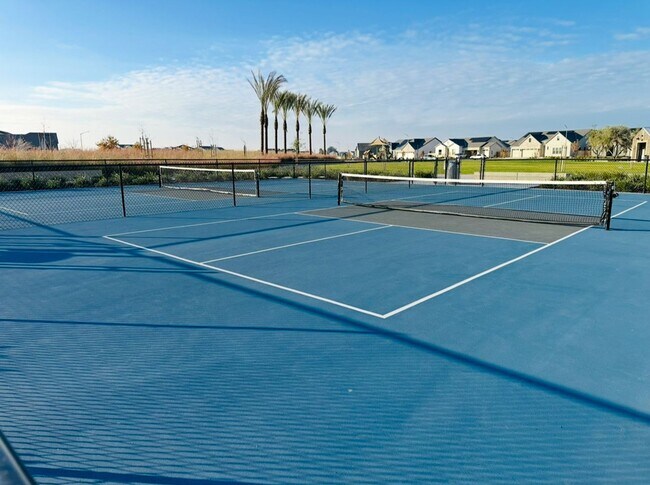 Building Photo - $2,550 Plum Tree, Move in Bonus $500 / Clovis Ave. & Shepherd, New 3 Bd House, Clovis, Heritage G...