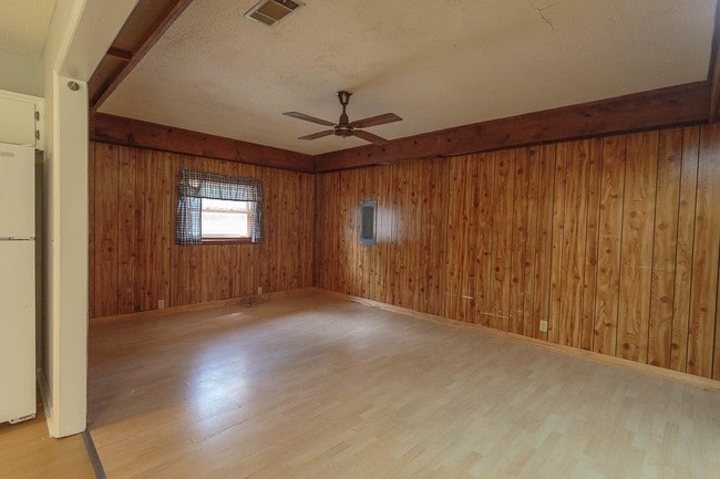 Building Photo - 1837 Devra Dr