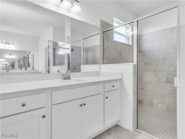 Building Photo - 4029 NW 37th Ave