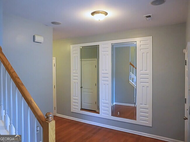 Building Photo - 2104 Waterleaf Dr