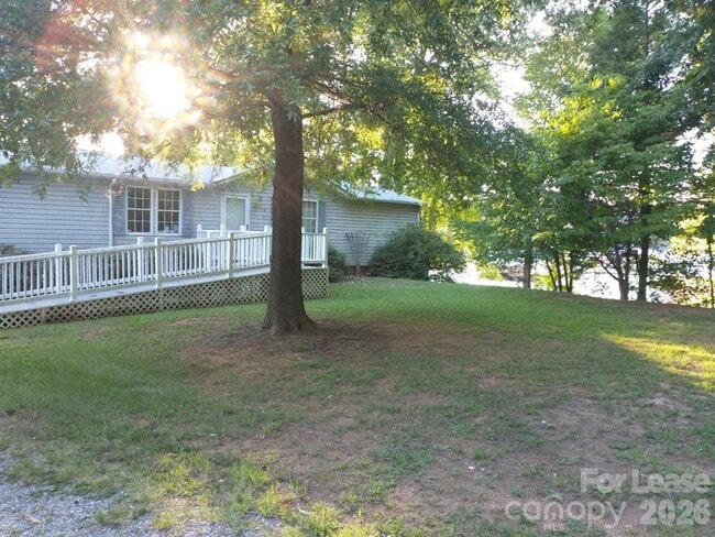 Building Photo - 447 Kemp Rd