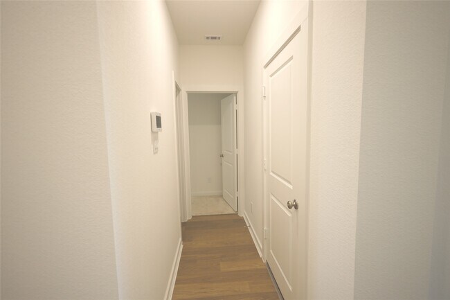 Building Photo - 27003 Golden Isle Ln