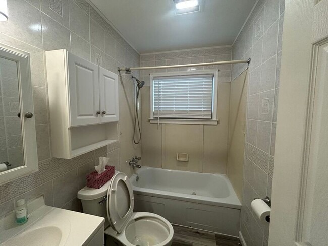 Building Photo - 1336 Goulson-