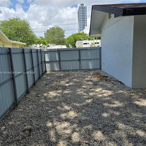 Building Photo - 3740 Percival Ave
