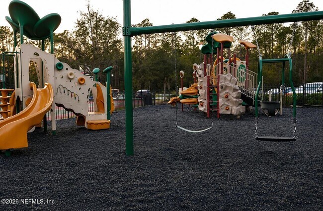 Building Photo - 179 Servia Dr