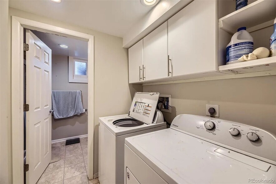 Building Photo - 1210 Vance St