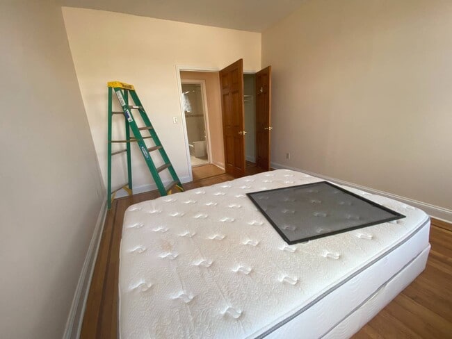 Building Photo - 8302 6th Ave