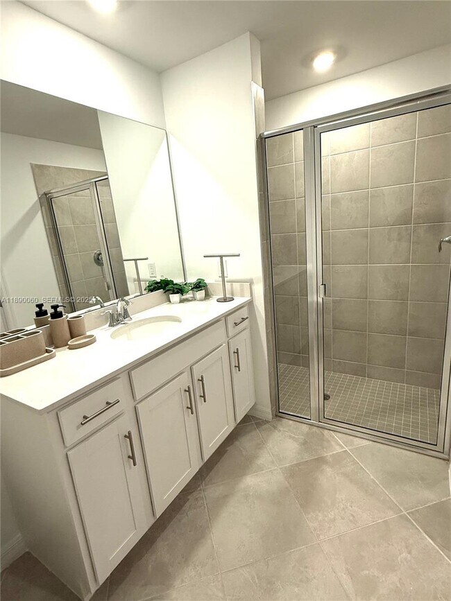 Building Photo - 5555 Double Eager Cir