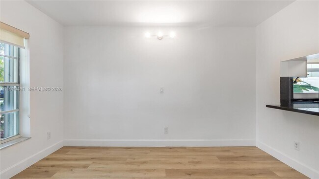 Building Photo - 876 Garnet Cir