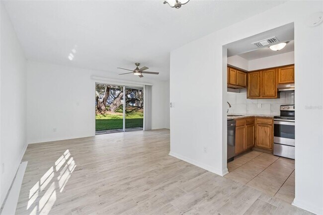 Building Photo - 5182 Sunridge Palms Dr