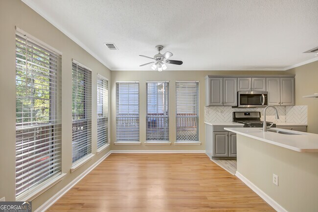 Building Photo - 82 Prestwick Ln