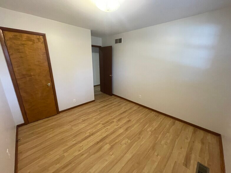 Building Photo - 12220 Jerome Road