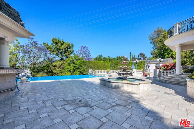 Building Photo - 11244 Briarcliff Ln