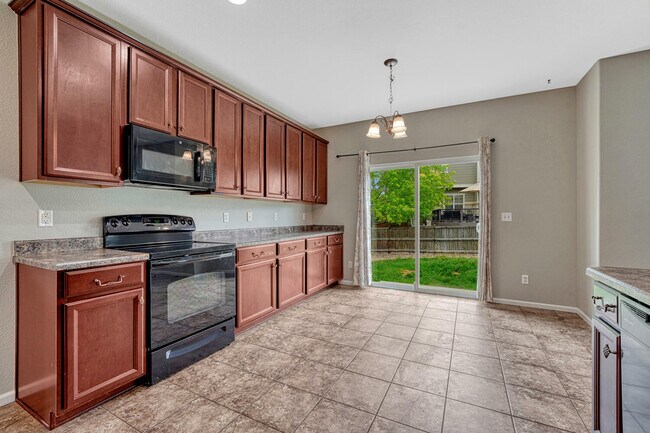Building Photo - 5643 S Biloxi Way