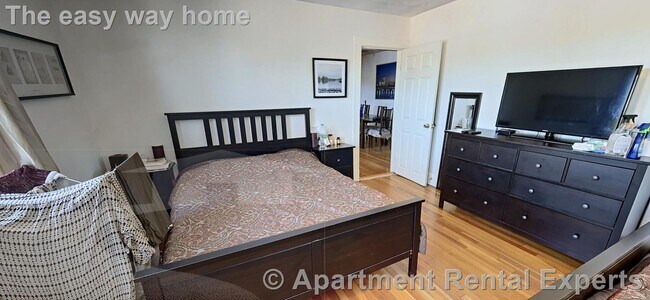 Building Photo - 402 Highland Ave