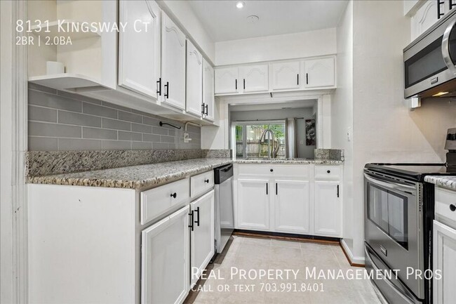 Building Photo - 8131 Kingsway Ct