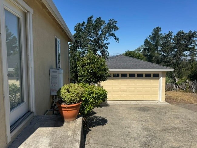 Building Photo - Wonderful 3 bedroom 2 bath, Two story home in S. Walnut Creek, Lakewood community!