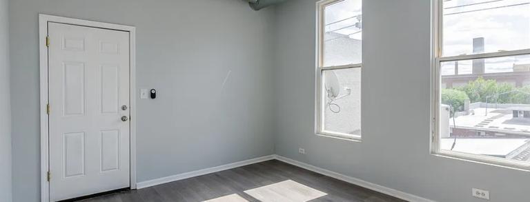 Building Photo - 815 N Fairfield Ave