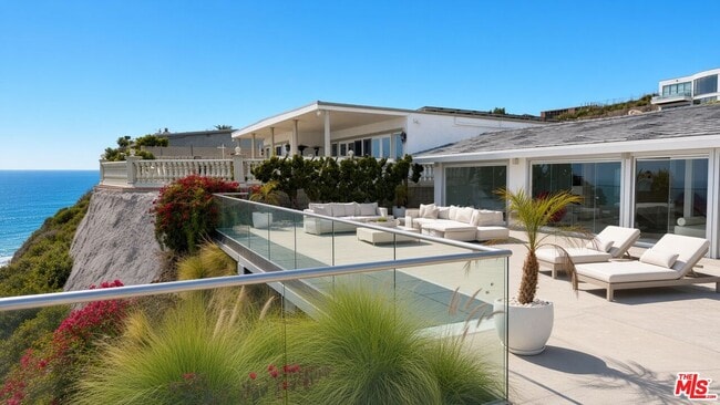 Building Photo - 18222 Coastline Dr