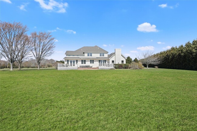 Building Photo - 703 Herricks Ln