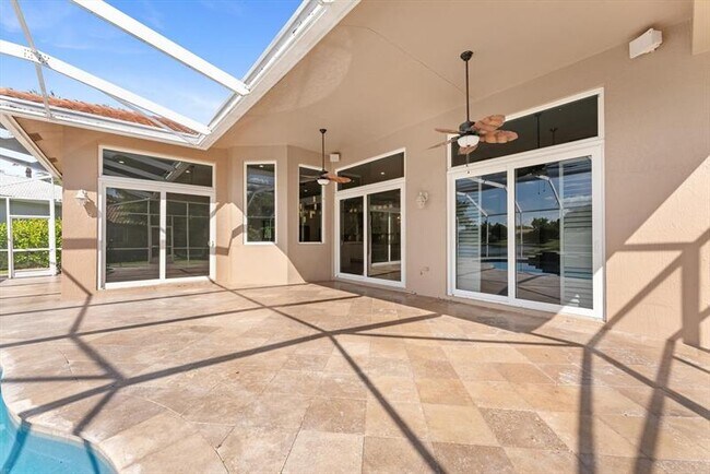 Building Photo - 6689 NW 70th Pl