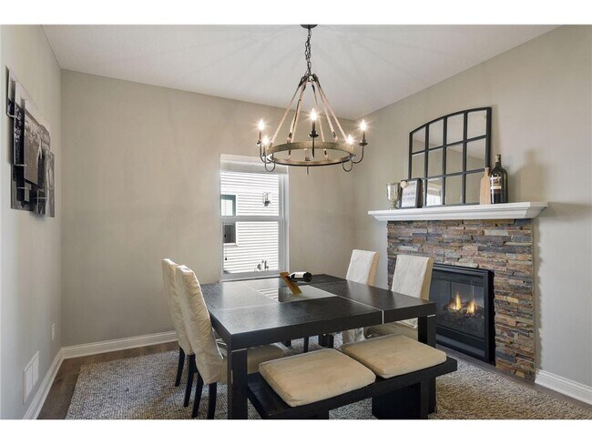 Building Photo - 5596 Orchard Cove