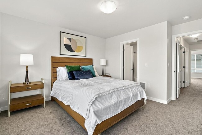 Building Photo - Contemporary 4 Bedroom, 3 Bath Townhome with 2-Car Garage!