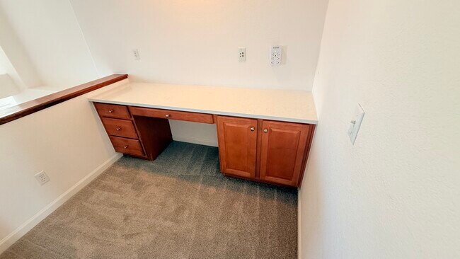 Building Photo - 8411 Briar Trace Dr