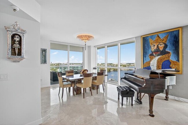 Building Photo - 101 S Fort Lauderdale Beach Blvd