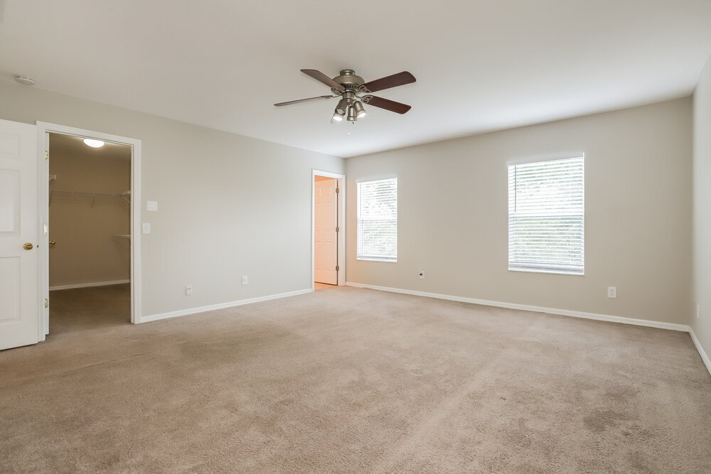 Building Photo - 26820 Stillbrook Dr