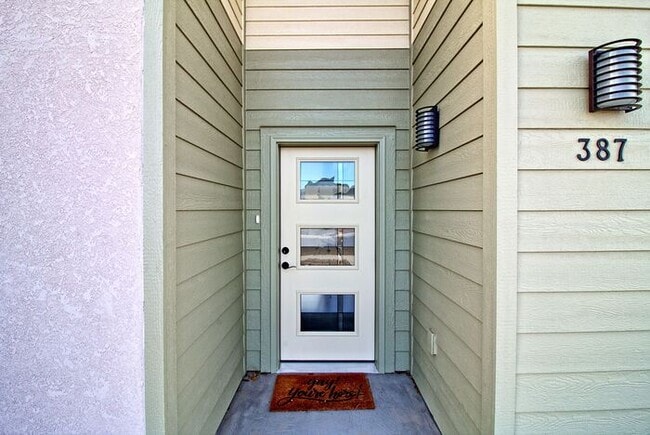 Building Photo - Beautiful Brand-New 3 Bedroom Home Near the Colorado River & Trail System