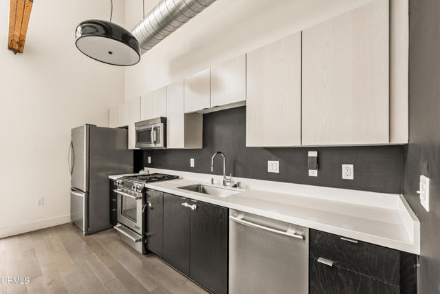 Building Photo - 527 Molino St
