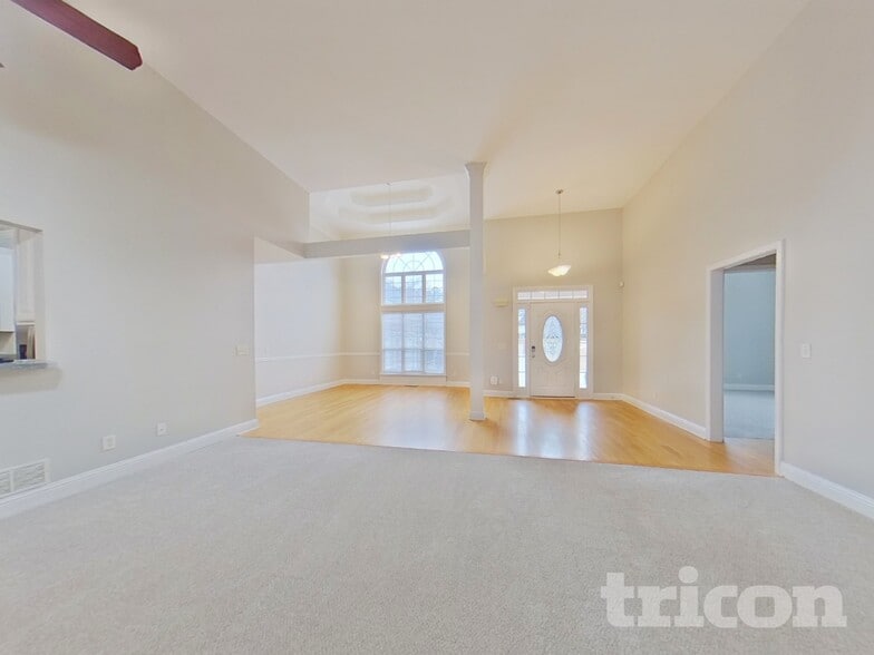 Building Photo - 4325 Foxfire Ct