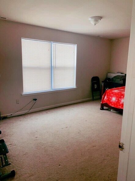 Building Photo - 194 Bexley Ln