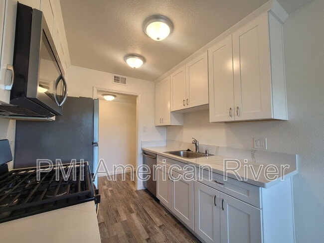 Building Photo - 7145 Bacchini Ave